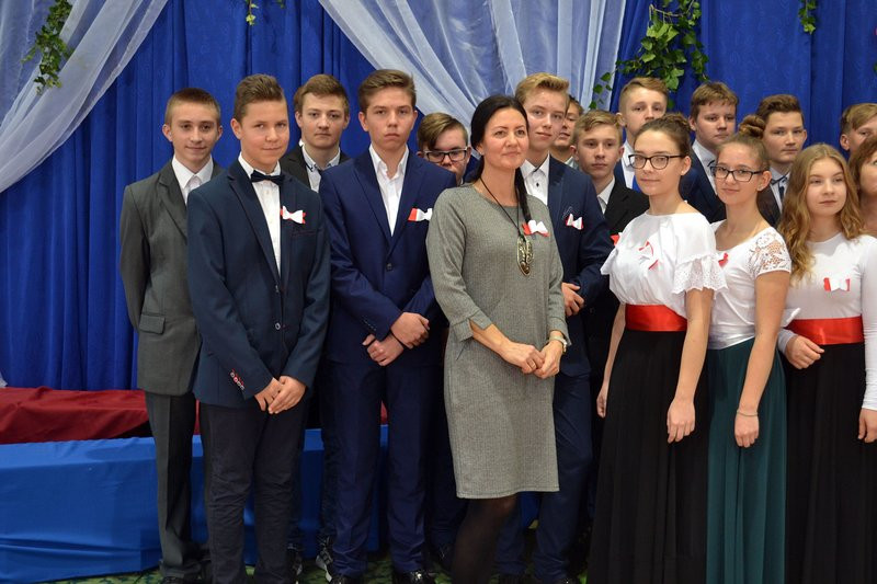 Patriotycznie w Nowym Belęcinie (zdjęcia)