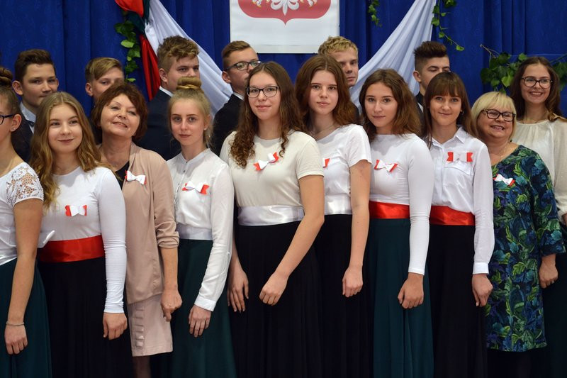 Patriotycznie w Nowym Belęcinie (zdjęcia)