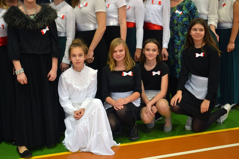 Patriotycznie w Nowym Belęcinie (zdjęcia)