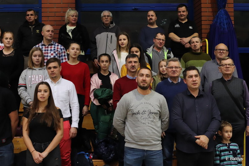 Ciężko było, ale wygrali (zdjęcia)