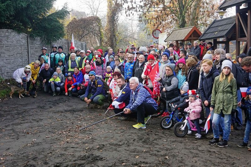200 piechurów wyruszyło z Boszkowa (zdjęcia)
