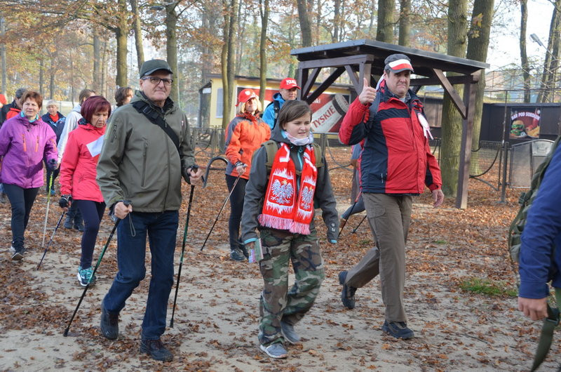 200 piechurów wyruszyło z Boszkowa (zdjęcia)