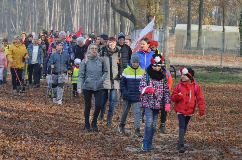 200 piechurów wyruszyło z Boszkowa (zdjęcia)
