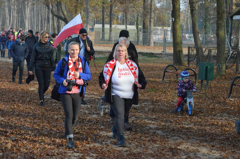 200 piechurów wyruszyło z Boszkowa (zdjęcia)