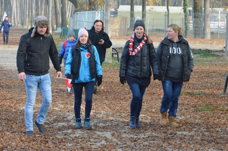200 piechurów wyruszyło z Boszkowa (zdjęcia)