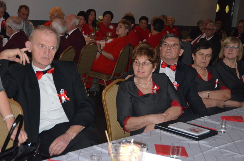 Patriotyczne śpiewanie w Święciechowie (zdjęcia)