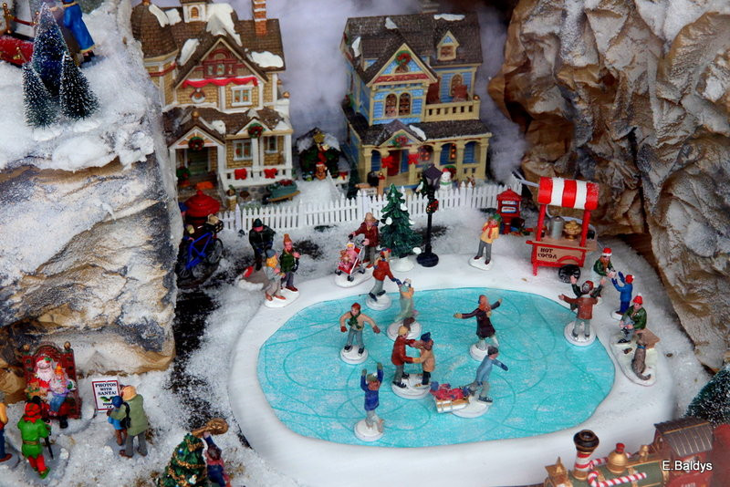 Zima zawitała na Świętokrzyską. Zobaczcie koniecznie (kilka zdjęć)