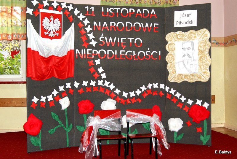W Przedszkolu nr 6 rośnie Dąb Niepodległości (zdjęcia)