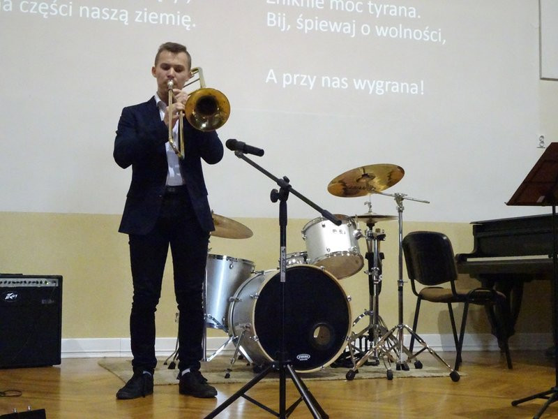 Patriotyczne pieśni w rockowych aranżacjach (zdjęcia)