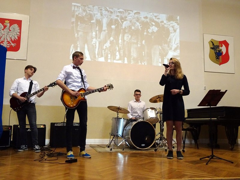 Patriotyczne pieśni w rockowych aranżacjach (zdjęcia)