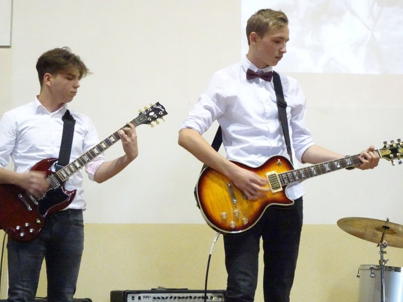 Patriotyczne pieśni w rockowych aranżacjach (zdjęcia)