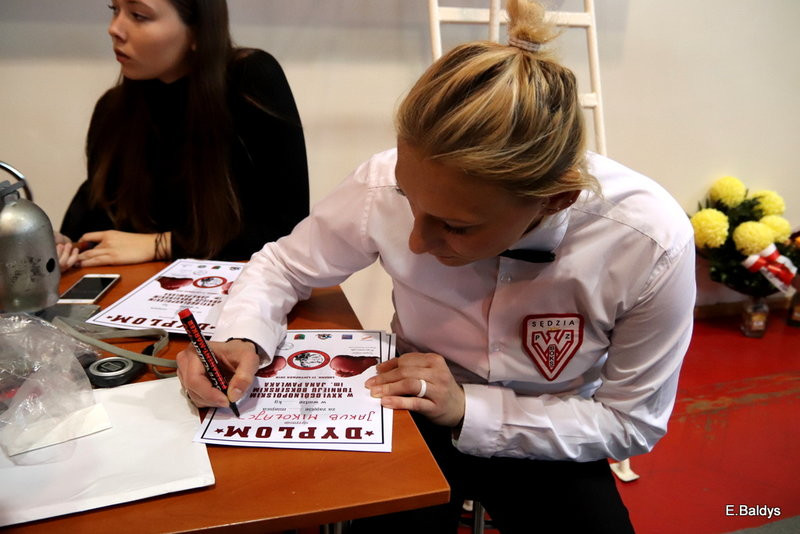 Pamiętają o trenerze (zdjęcia)