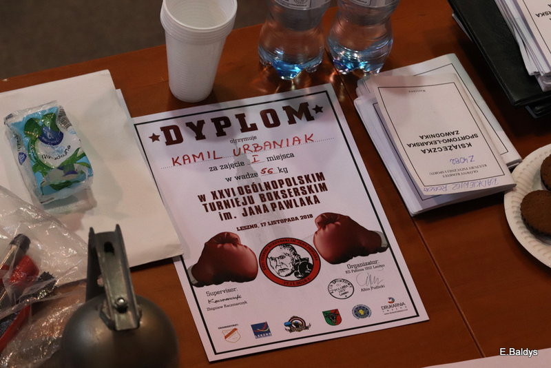 Pamiętają o trenerze (zdjęcia)