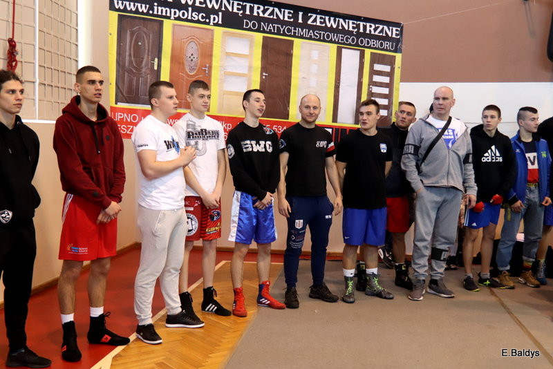 Pamiętają o trenerze (zdjęcia)