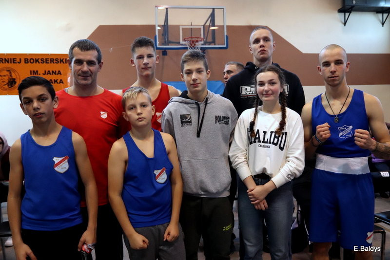 Pamiętają o trenerze (zdjęcia)