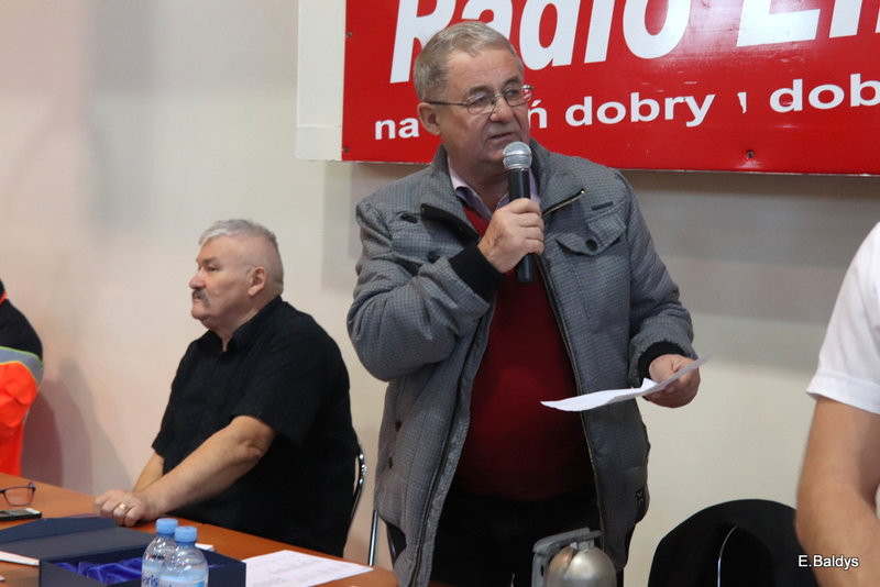 Pamiętają o trenerze (zdjęcia)