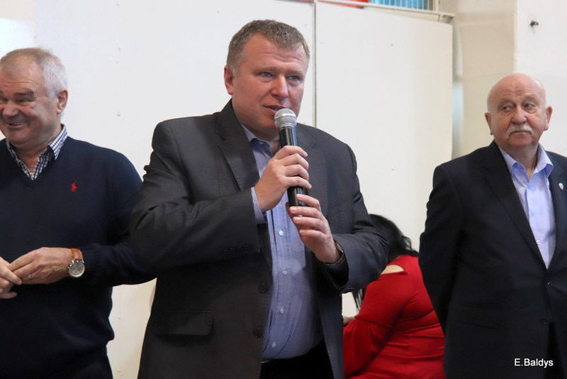 Pamiętają o trenerze (zdjęcia)