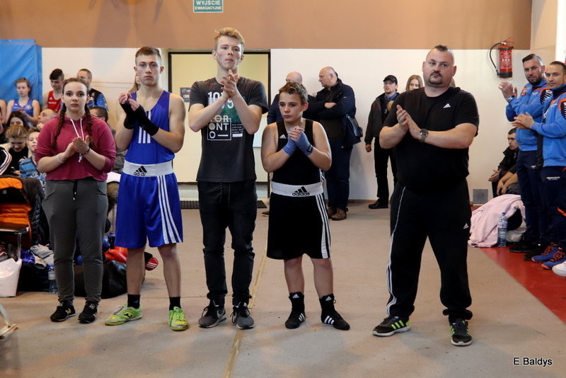 Pamiętają o trenerze (zdjęcia)