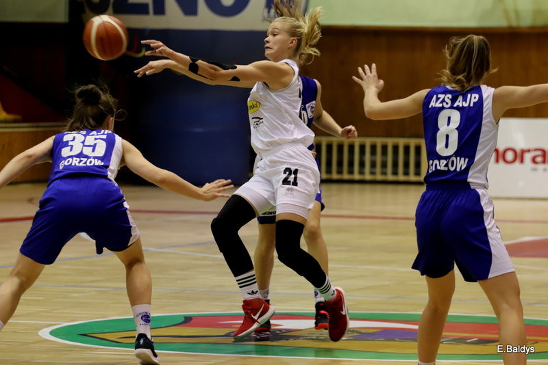 Wygrały u siebie (zdjęcia)