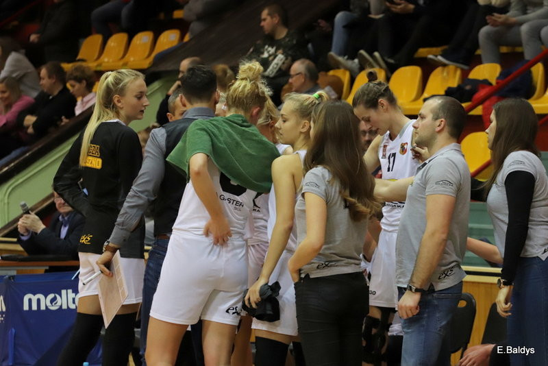 Wygrały u siebie (zdjęcia)