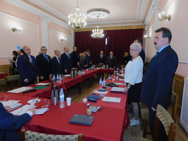 Rydzyna: radni po pierwszej sesji (zdjęcia)