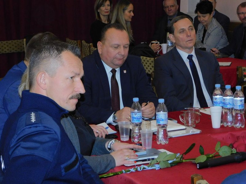 Rydzyna: radni po pierwszej sesji (zdjęcia)