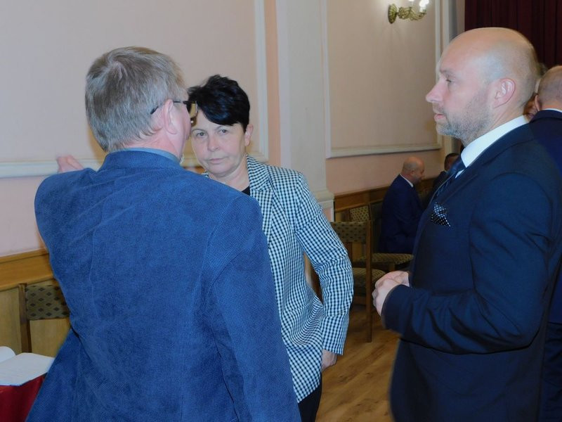 Rydzyna: radni po pierwszej sesji (zdjęcia)