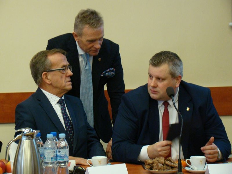 Apel prezydenta: pracujmy bez polityki! (zdjęcia)