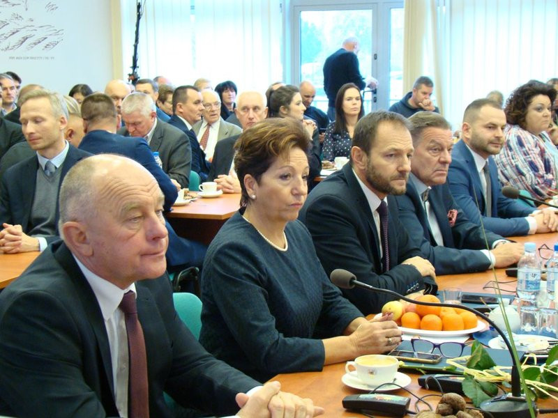 Apel prezydenta: pracujmy bez polityki! (zdjęcia)