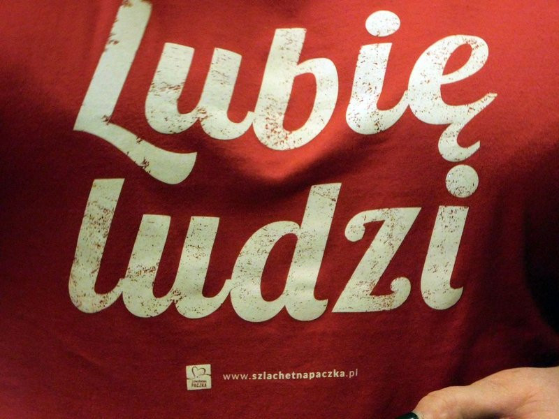 Malowali kartony na Szlachetną Paczkę  (zdjęcia)