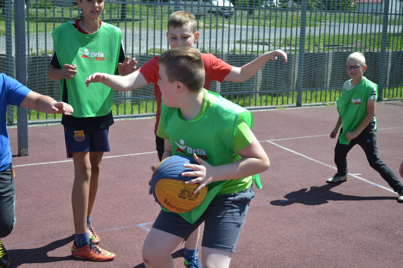 W Garzynie grali w streetballa (kilka zdjęć)