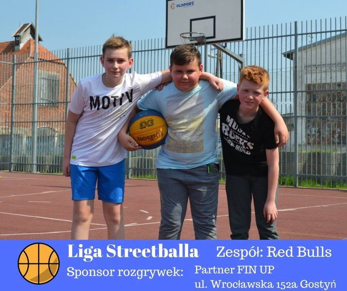 W Garzynie grali w streetballa (kilka zdjęć)