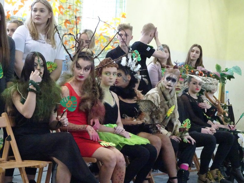 Fryzury rodem z dżungli (zdjęcia)