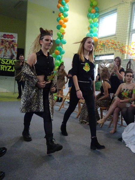 Fryzury rodem z dżungli (zdjęcia)