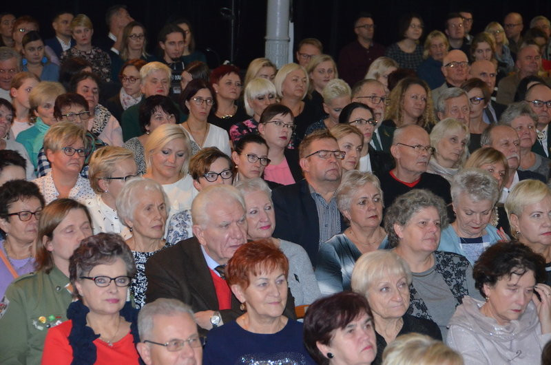 Zagrobelny zaśpiewał dla leszczyńskich społeczników (zdjęcia i film)