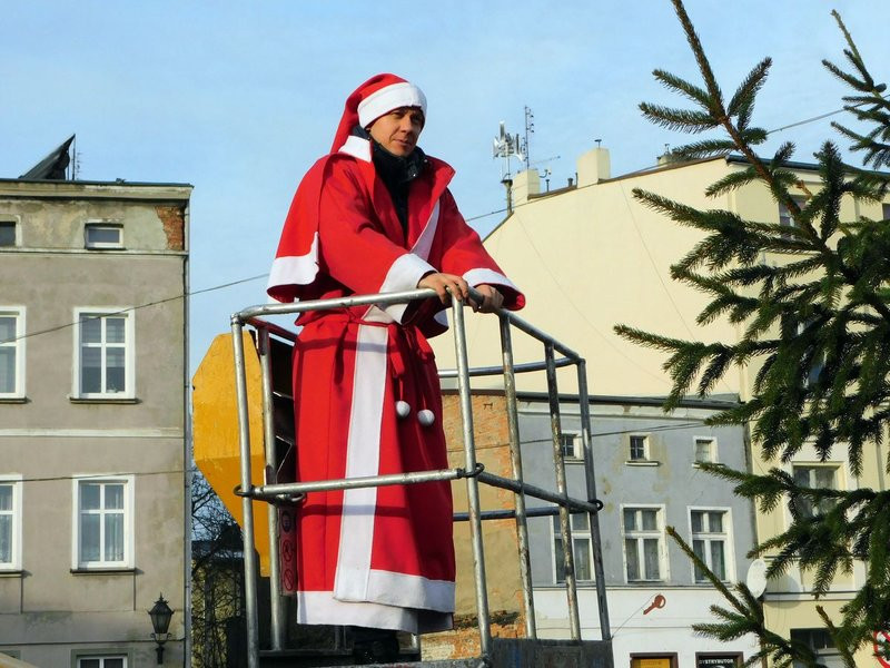 Dzieci ubrały choinkę (zdjęcia)