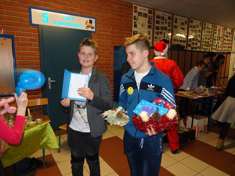 W Lesznie dzielą się dobrem (zdjęcia)