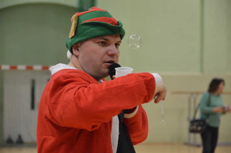 Mikołaj spotkał się z dziećmi u przeciwlotników (zdjęcia)