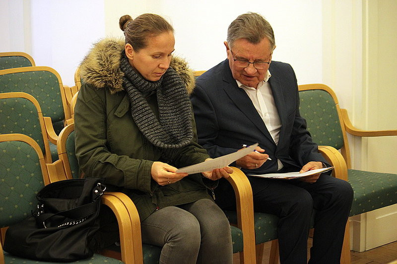 Milicjanci też łamią prawo! (zdjęcia z debaty)