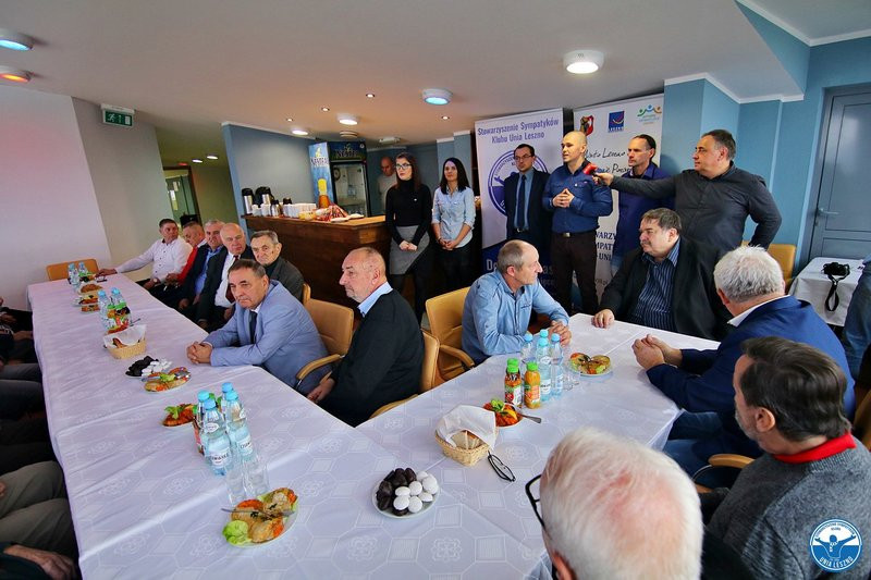 Byli żużlowcy i działacze przy wigilijnym stole (zdjęcia)
