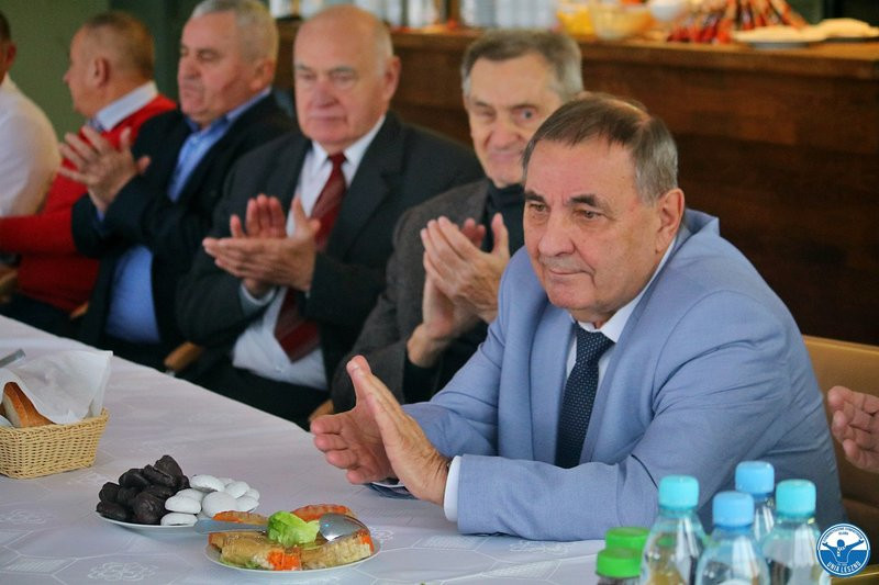 Byli żużlowcy i działacze przy wigilijnym stole (zdjęcia)