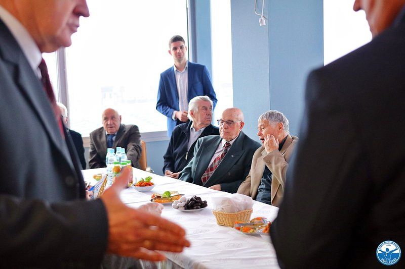 Byli żużlowcy i działacze przy wigilijnym stole (zdjęcia)