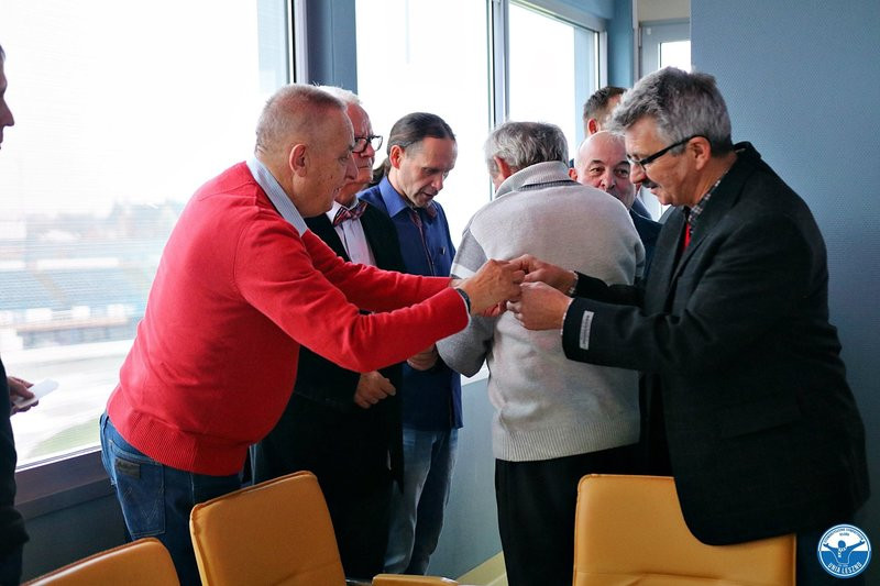 Byli żużlowcy i działacze przy wigilijnym stole (zdjęcia)