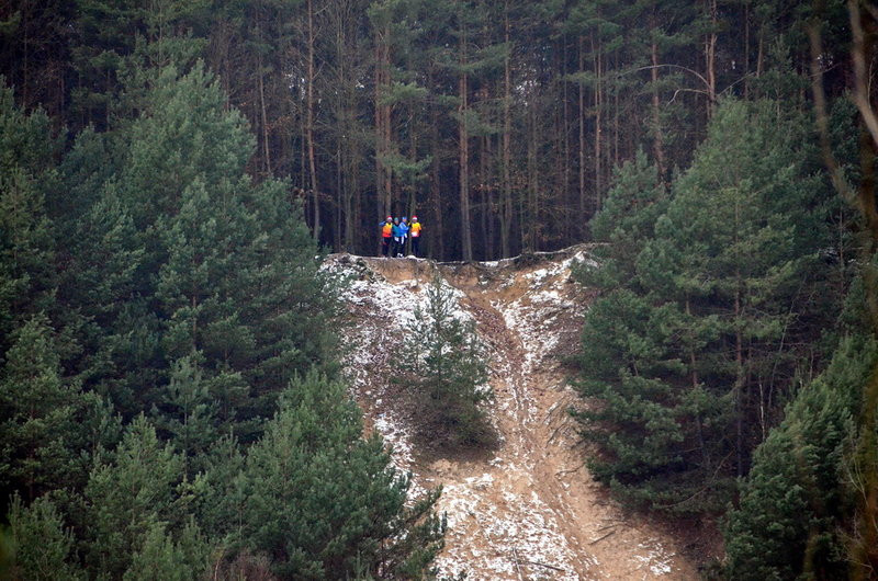 Wigilijni maratończycy zaliczyli 42 km po lasach (zdjęcia)