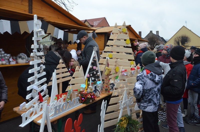 Zapachniało świętami na osieckim Rynku (zdjęcia)