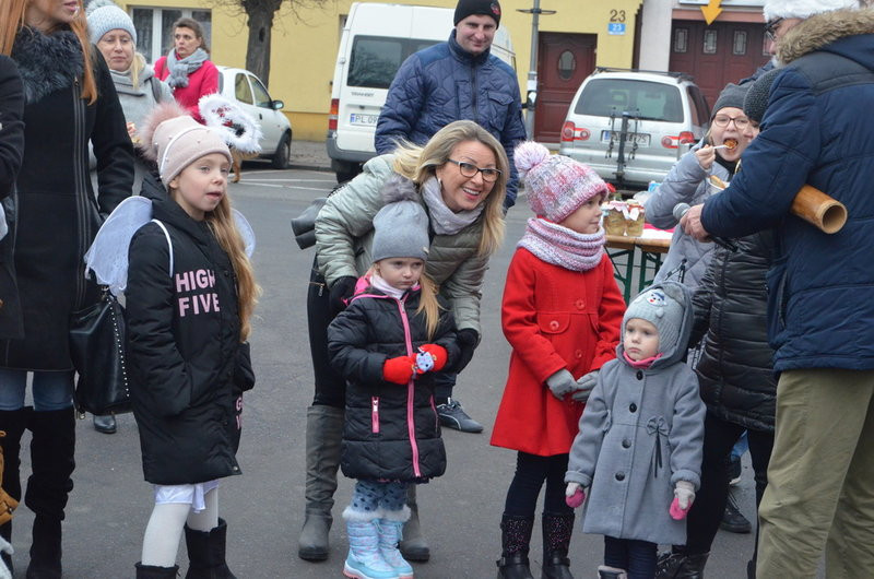Zapachniało świętami na osieckim Rynku (zdjęcia)