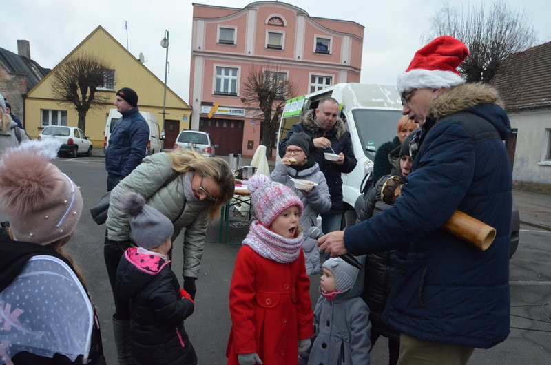 Zapachniało świętami na osieckim Rynku (zdjęcia)