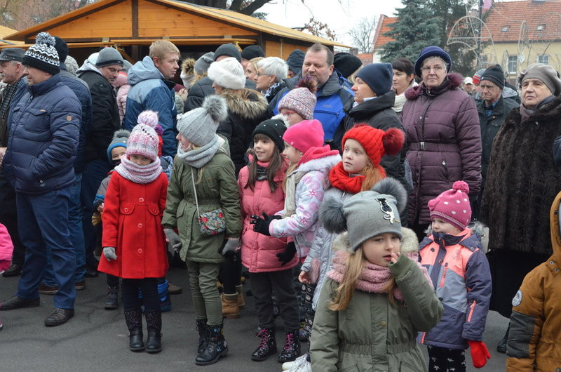 Zapachniało świętami na osieckim Rynku (zdjęcia)