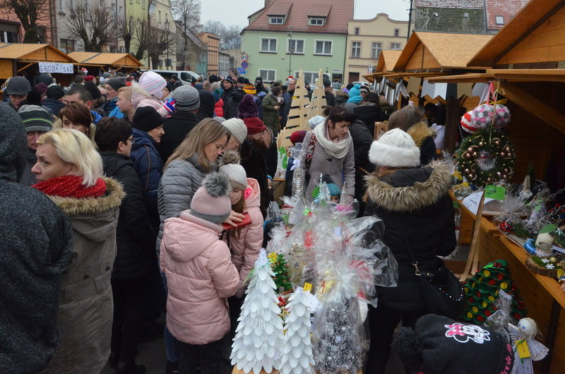 Zapachniało świętami na osieckim Rynku (zdjęcia)