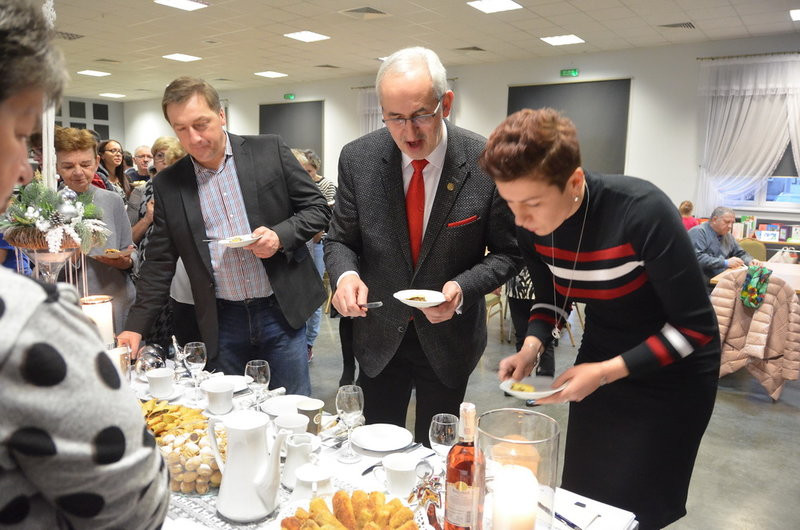 Święciechowianie po degustacji wigilijnych potraw (zdjęcia)